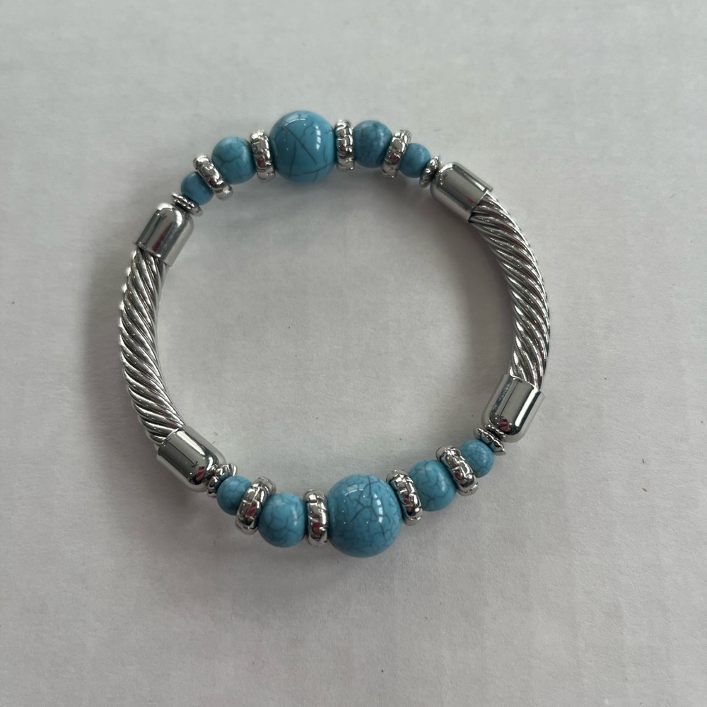 Elegant Blue and Silver Beaded Bracelet